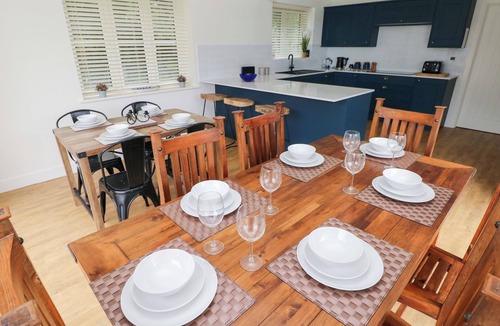 Houghton Cottage | Ty Landsker