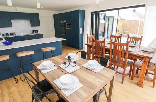 Houghton Cottage | TY LANDSKER, pet friendly, luxury holiday cottage in Neyland