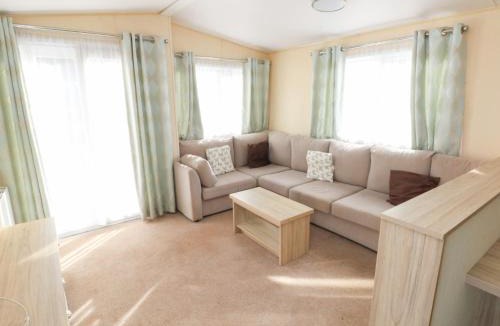 Ferryside House | Under Cliff Caravan