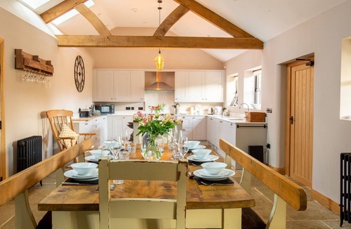 Chipping Campden House | Unique converted Dovecote Grade II listed sleeps 6 set in the Cotswolds.
