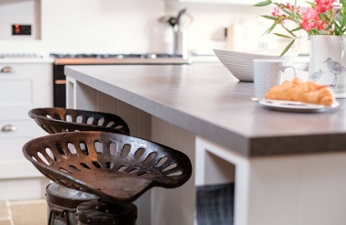 Chipping Campden House | Unique converted Dovecote Grade II listed sleeps 6 set in the Cotswolds.