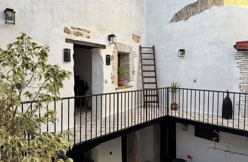 Jerez de la Frontera Old Town Apartment | Upper floor studio flat