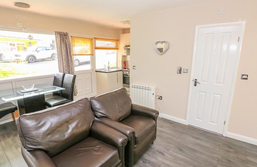 Saundersfoot House | Valley Grove 8