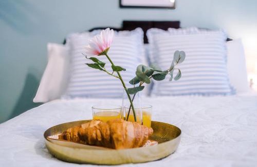 Leamington Spa Apartment | Victoria Park Studio 4 - Parking, WiFi, Free Netflix, Disneyplus & Amzon Prime