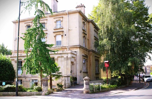 Clifton Hotel | Victoria Square Hotel Clifton Village