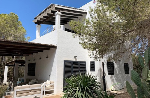 Calo de Sant Agusti House | Villa 150M from the beach in the best area of ​Mitjorn-FREE WIFI, AIR CONDITIONING