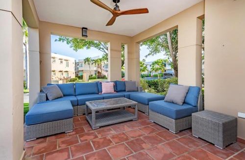 Cerro Gordo Villa | Villa Gem Tropical Charm Prime Location