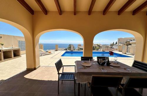 Cumbre del Sol Villa | Villa Paraíso