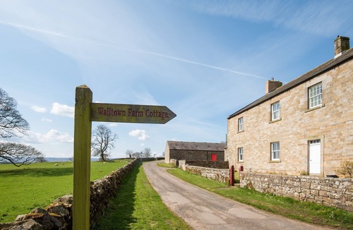 Brampton Cottage | Walltown Farm Cottage - sleeping 6+2 in 3 bedrooms