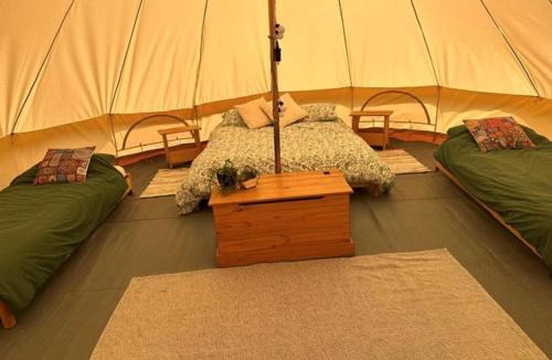 Brackley House | Walltree House Glamping - Bell Tent
