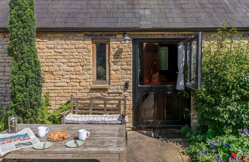 Long Compton Cottage | Wedgewood Barn | Cotswolds Holiday Let | 1 Bed & Sleeps 2