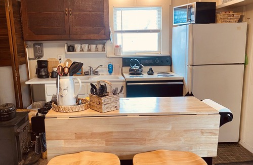 Chester House | Welcome to Cozy BoHo Cottage!
