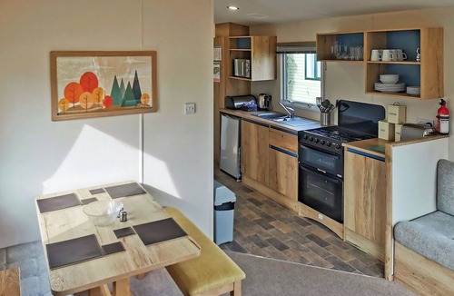 Narberth House | Well presented 12ft-wide caravan with one double and one twin.