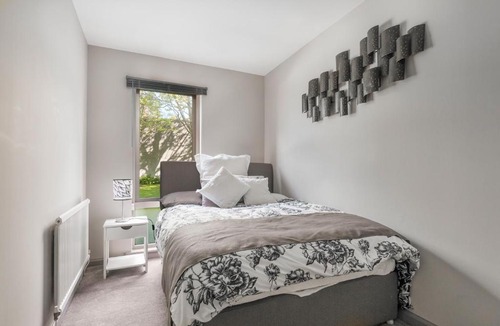 Haymarket Apartment | Wester Coates Road Apartments