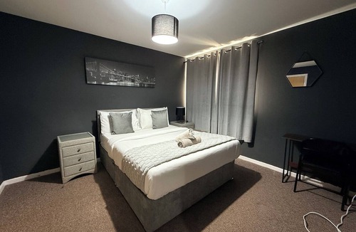 Liberton House | Whole house, 4-Beds, sleeps 6, garden & parking