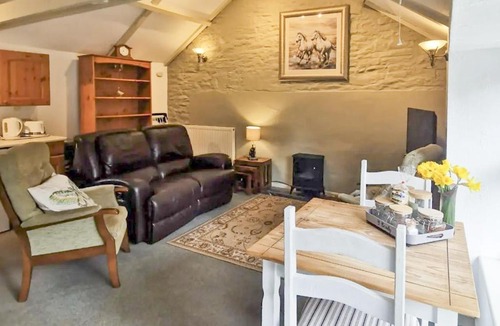 Llannon House | Y Beudy