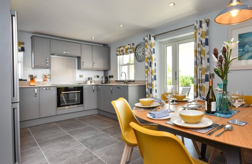 Bwlchtocyn House | Y Ddol - Three Bedroom House, Sleeps 5