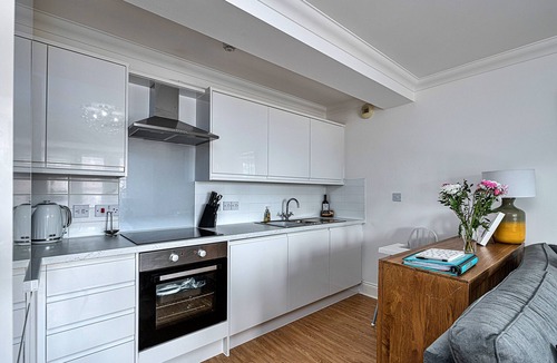 Tenby Apartment | Y Lle Hapus