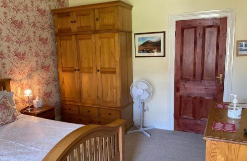 Tyn-y-Groes Bed & Breakfast | Y Llew Coch