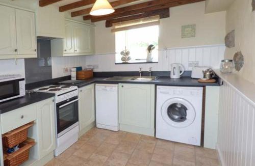 Rhyd-y-clafdy House | Y Stabal