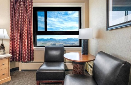 Tahoe Village Hotel | Your Home Base for Fun: Pools, Sports Courts, BBQ & Fireplaces