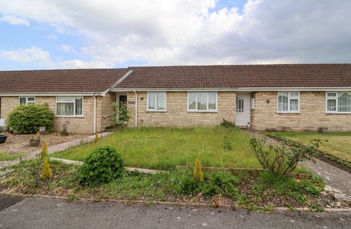 Timsbury Cottage | ZADENA, pet friendly, with a garden in Timsbury
