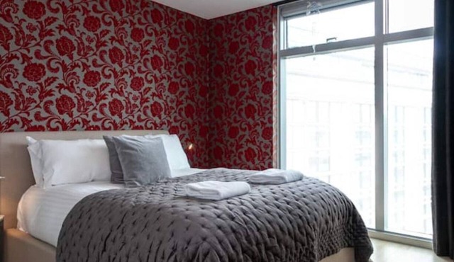 1 Bed Iconic Deansgate Flat