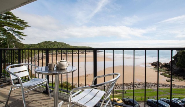 1 Bed in Caswell Bay (oc-hh9206)