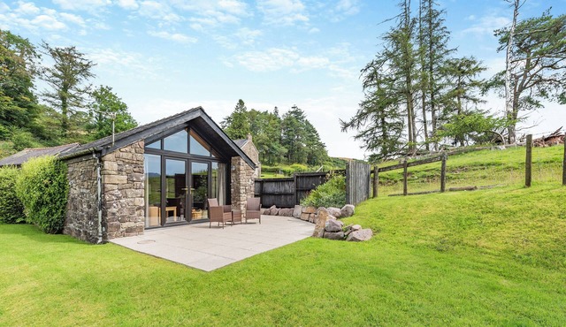 1 bedroom accommodation in Gwynfe, Llangadog