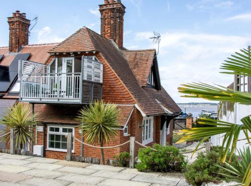 1 Quay Cottage