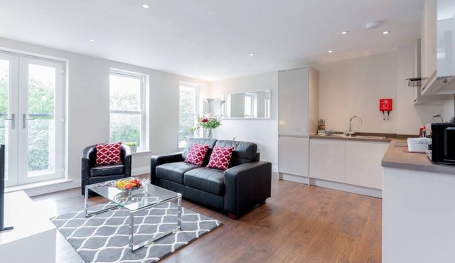 12 Trinity House - 1 bedroom apartment
