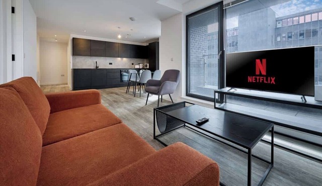 2-Bed Flat near Old Trafford