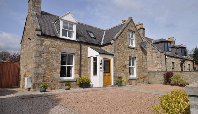 2 Bed in Huntly (oc-ab171)