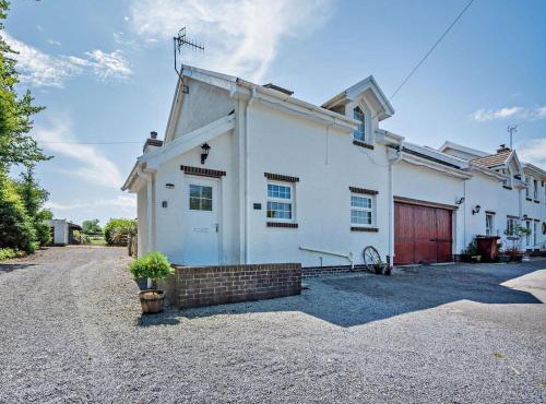 2 Bed in Pembroke Dock oc-60704