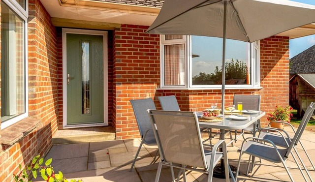 2 Bed in Poole (oc-85399)