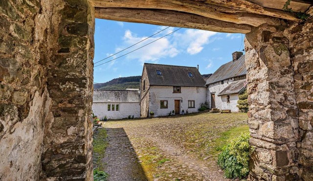 2 Bed in Pontypool (oc-73156)