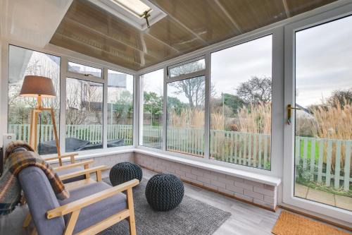 2 Bed in Port Eynon oc-hh2104