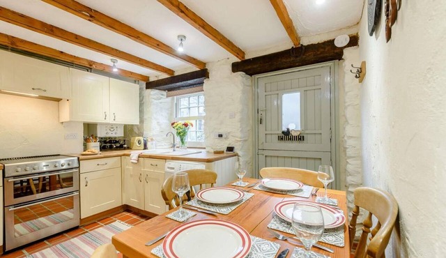 2 Bed in St Davids (oc-30269)