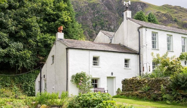 2 Bed in St John's in the Vale (SZ330)