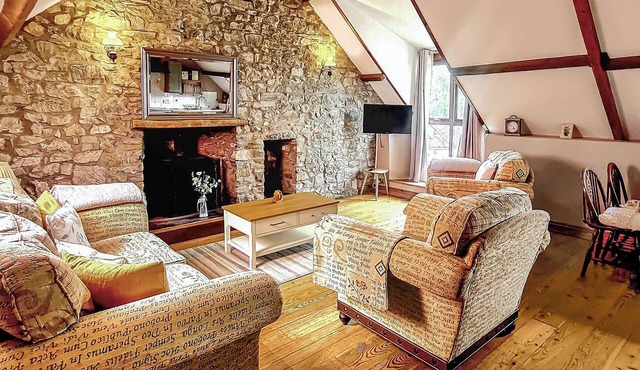 2 bedroom accommodation in Pontyberem, Carmarthenshire