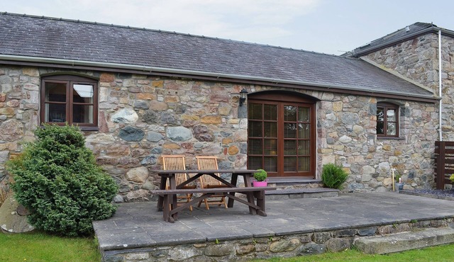 2 bedroom accommodation in Caernarfon