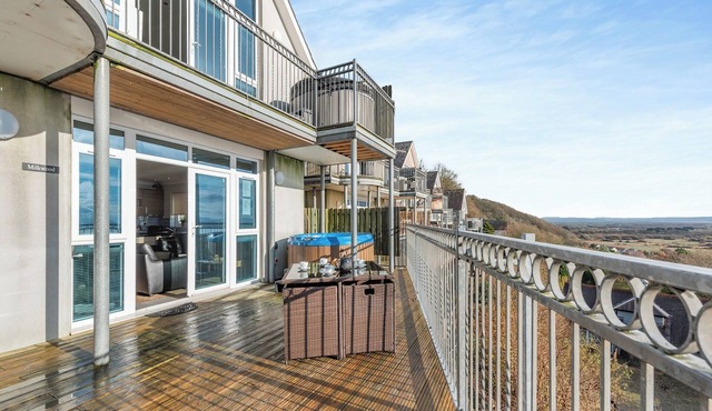 2 bedroom accommodation in Pendine, near Amroth
