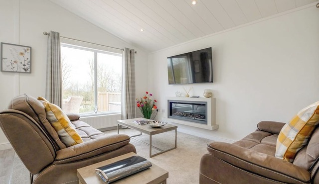 2 bedroom accommodation in Carnforth