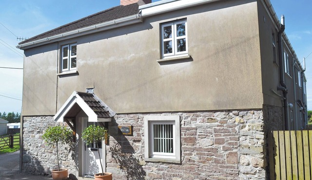 2 bedroom accommodation in Kidwelly