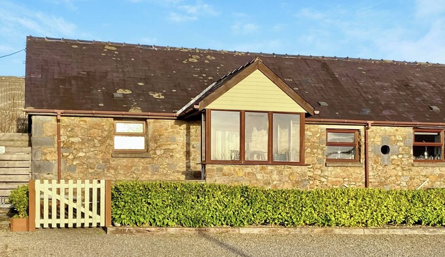 2 bedroom accommodation in Marros, near Amroth