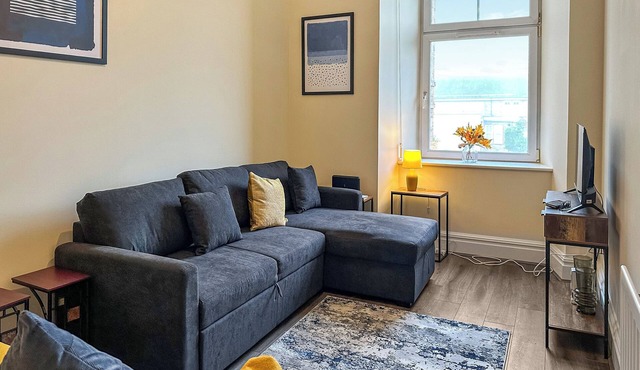 2 bedroom accommodation in Melrose