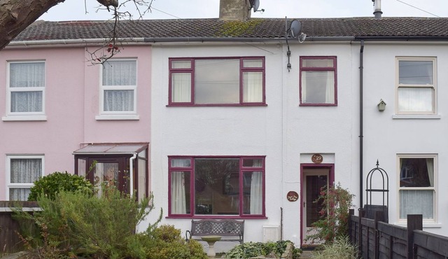 2 bedroom accommodation in Dovercourt, near Harwich