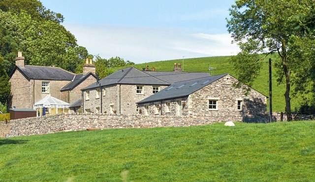 2 bedroom accommodation in Barrows Green, near Kendal