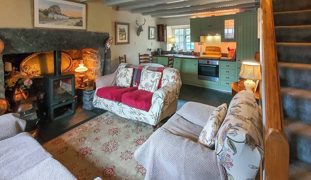 2 bedroom accommodation in Manod, near Blaenau Ffestiniog