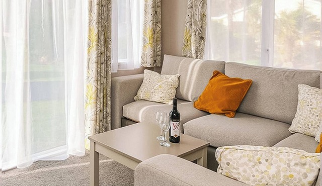 2 bedroom accommodation in Landford, Nr Salisbury